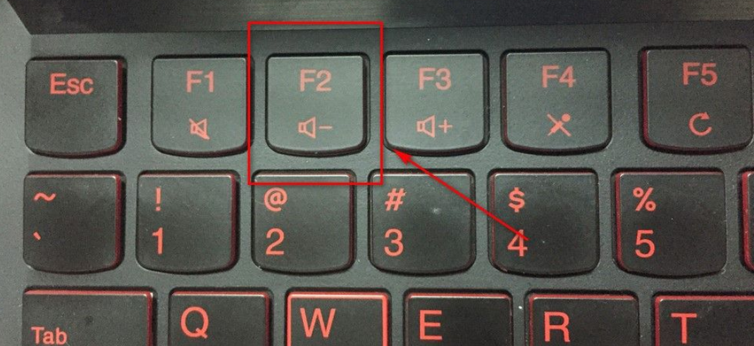 怎么设置固态硬盘为第一启动盘?