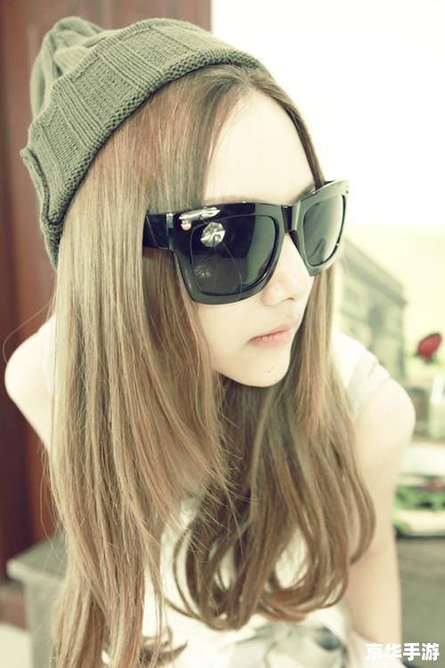 QQ2013透明皮肤修改器:自定义你的聊天体验