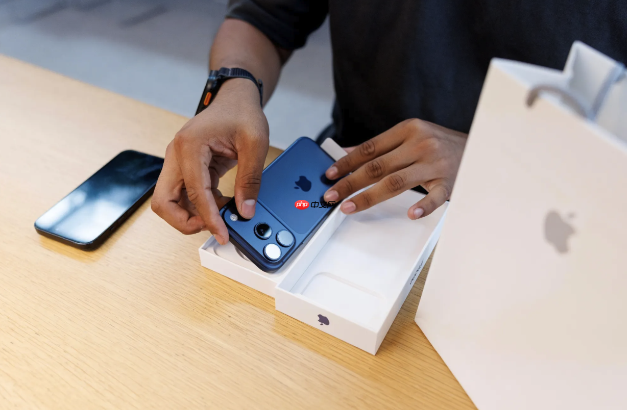 富士康郑州工厂因生产 iPhone 17 系列出现劳工问题？苹果：调查