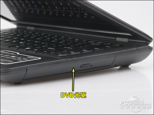 机身右侧接口设计